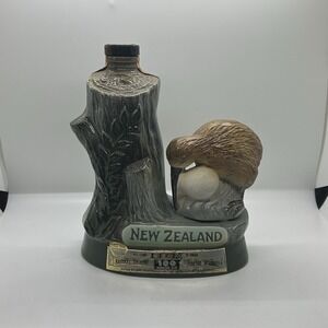 Vintage Collectible Jeam Beam Decanter w/ Stopper Kiwi bird Green Ceramic Bottle
